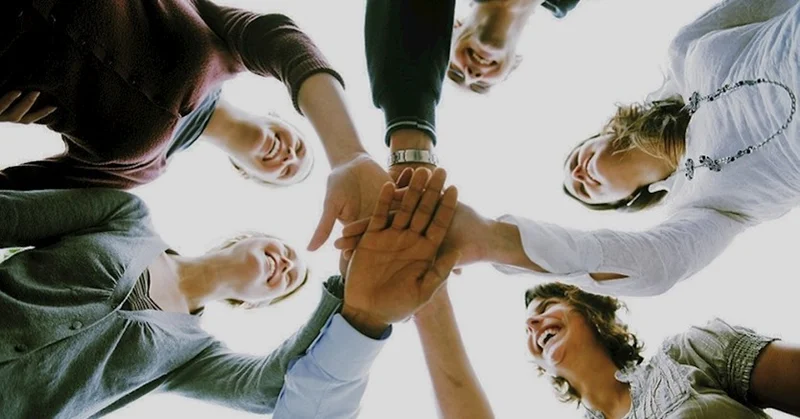 چه چیزی اعضای تیم شما را متحد میکند؟ تنها زنگ تفریح کافی نیست